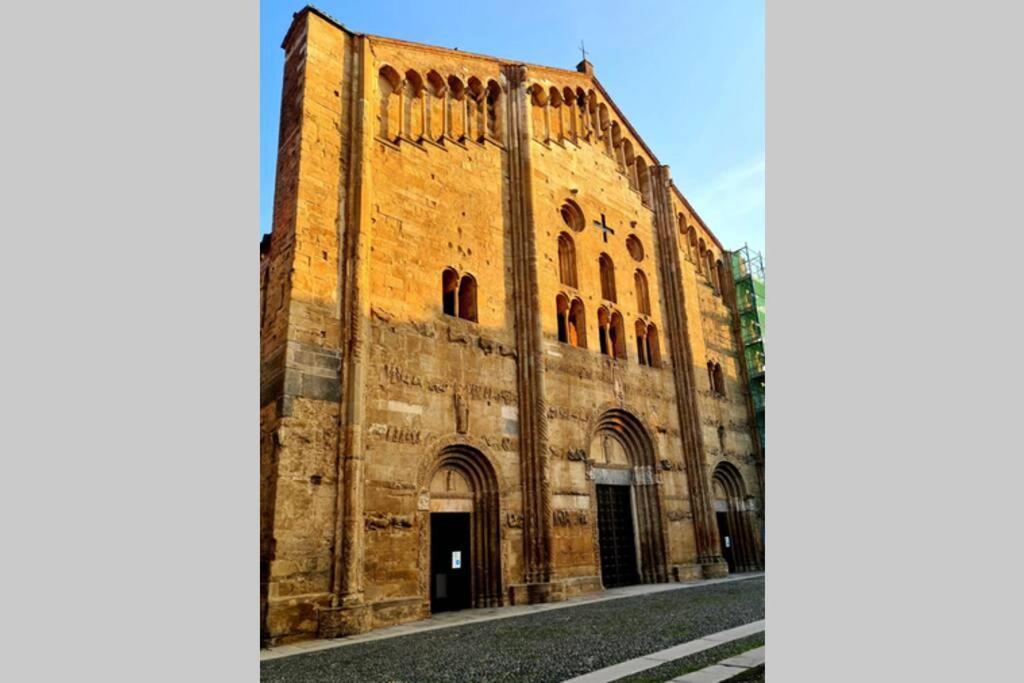 Maison Marina_Pavia San Michele Centro Storico Екстериор снимка